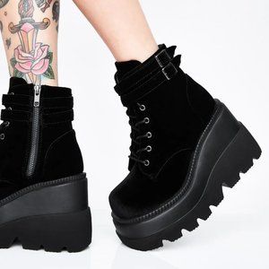 Demonia Velvet Technopagan Boots - Size 7